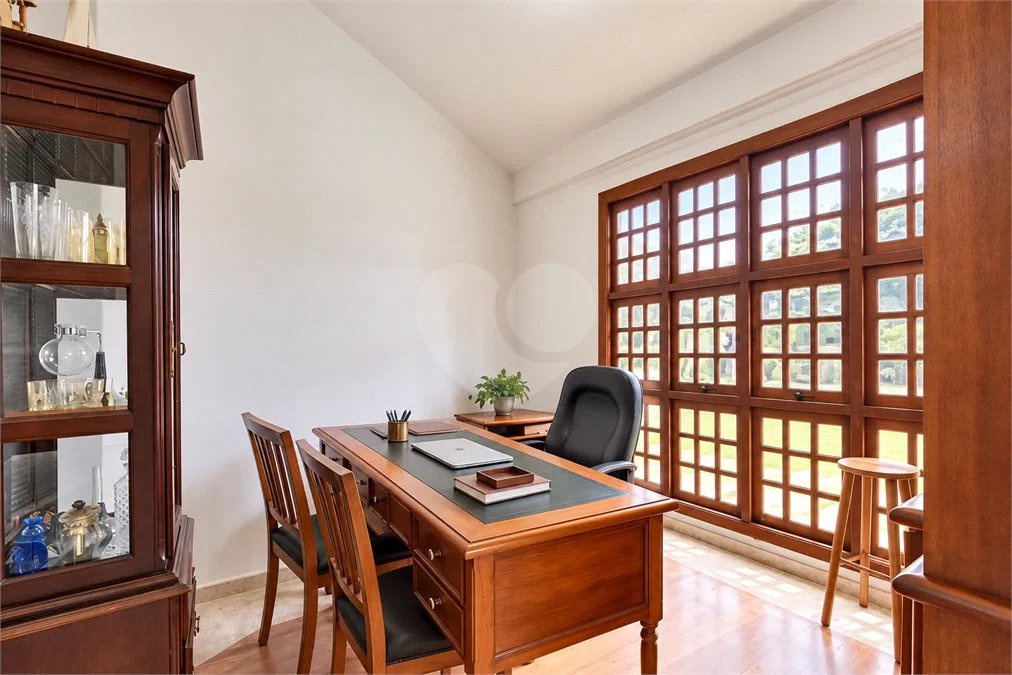 Casa à venda com 3 quartos, sendo 2 suítes,  em Interlagos, São Paulo, SP
