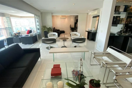 Apartamento à venda com 3 suítes em Vila Romana, São Paulo, SP