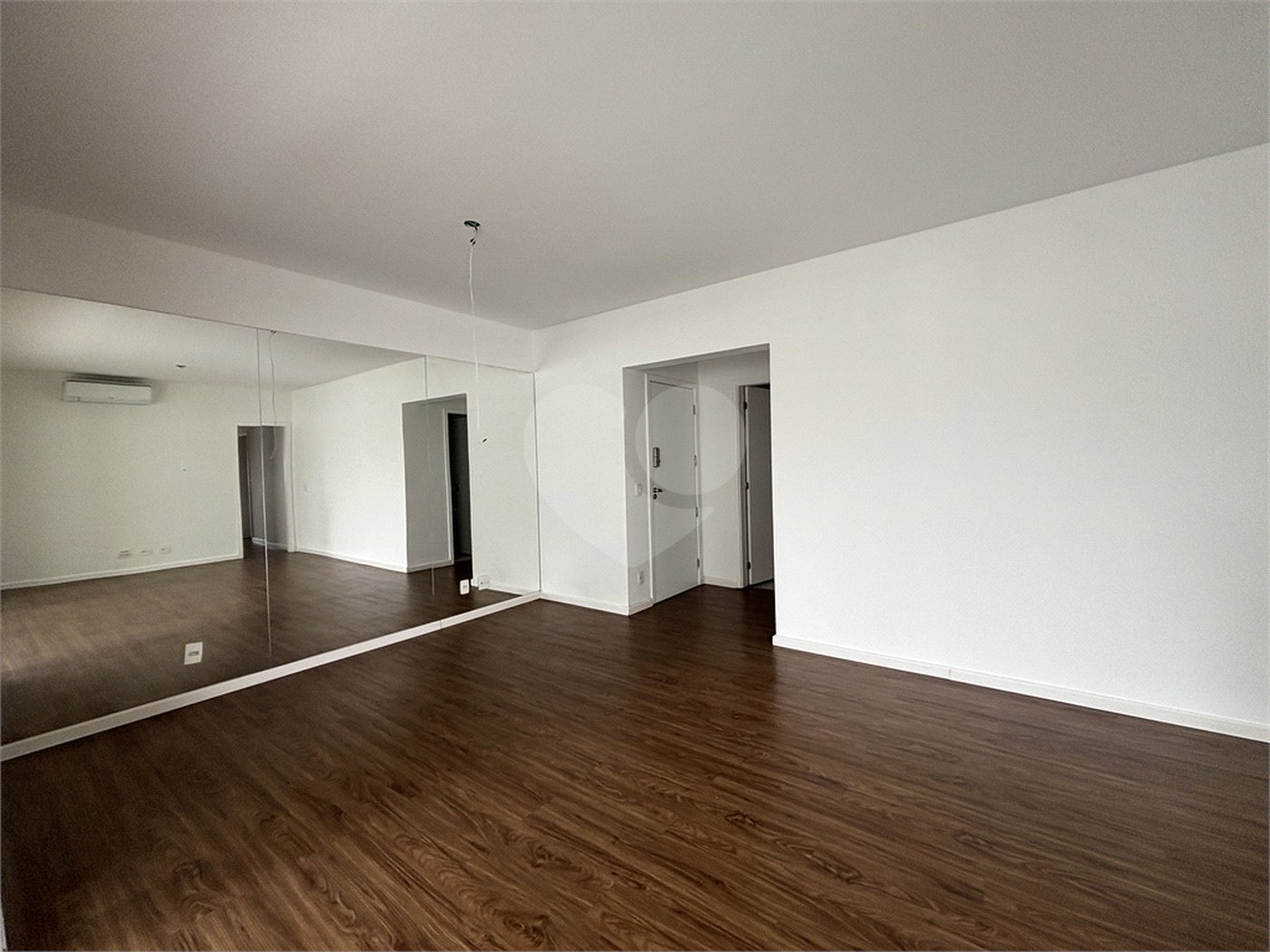 Apartamento à venda com 4 quartos, sendo 2 suítes, em Barra Funda, São Paulo, SP