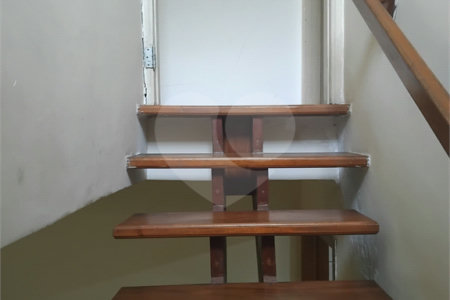 Sobrado à venda com 4 quartos, sendo 1 suíte, em Jardim Catanduva, São Paulo, SP