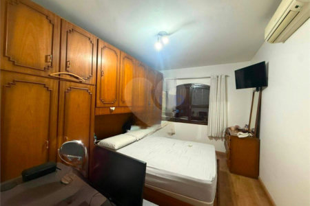 Casa à venda com 2 quartos, sendo 1 suíte, em Vila Maria Alta, São Paulo, SP