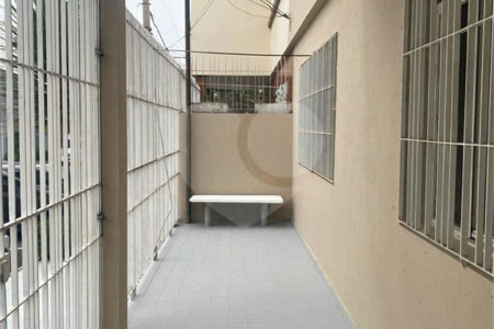 Sobrado à venda com 5 quartos, sendo 1 suíte, em Nova Piraju, São Paulo, SP