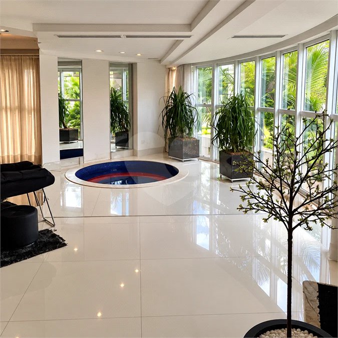 Mansão de 800 m² no Swiss Park, em São Bernardo do Campo, com 4 suítes, piscina, área gourmet, sauna e lazer completo em condomínio de alto padrão.