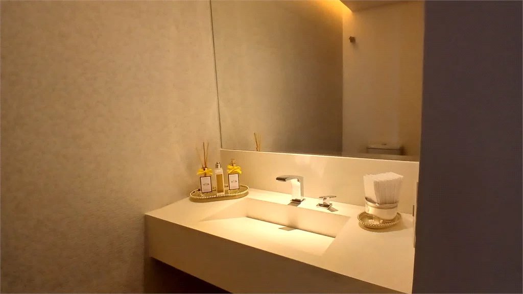 Apartamento à venda com 3 suítes em Jardim Fonte do Morumbi, São Paulo, SP