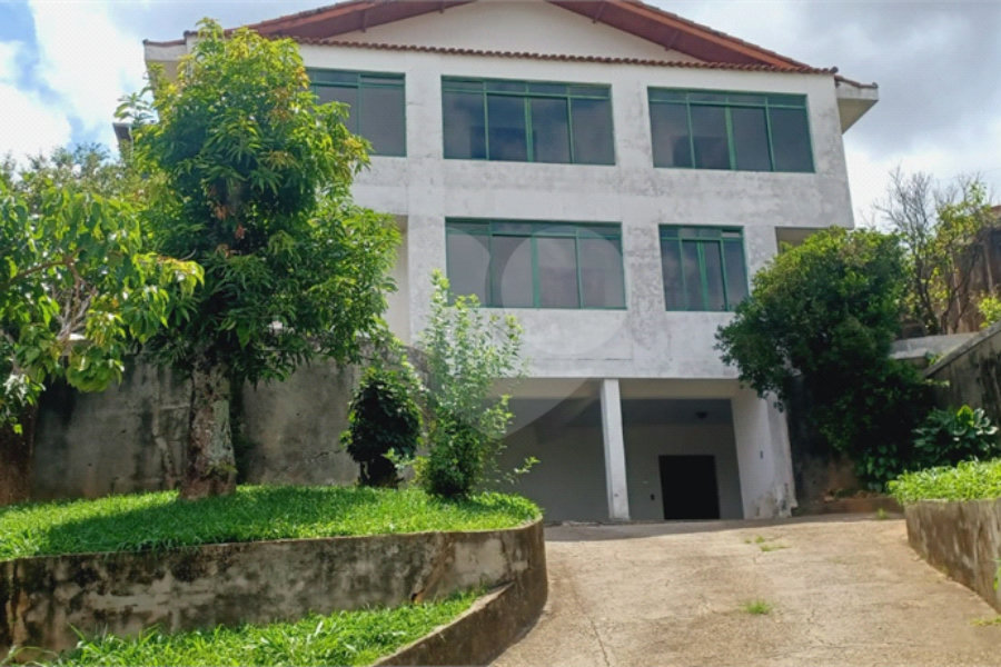 Casa à venda com 4 quartos, sendo 1 suíte, em Lavapés, Mairiporã, SP