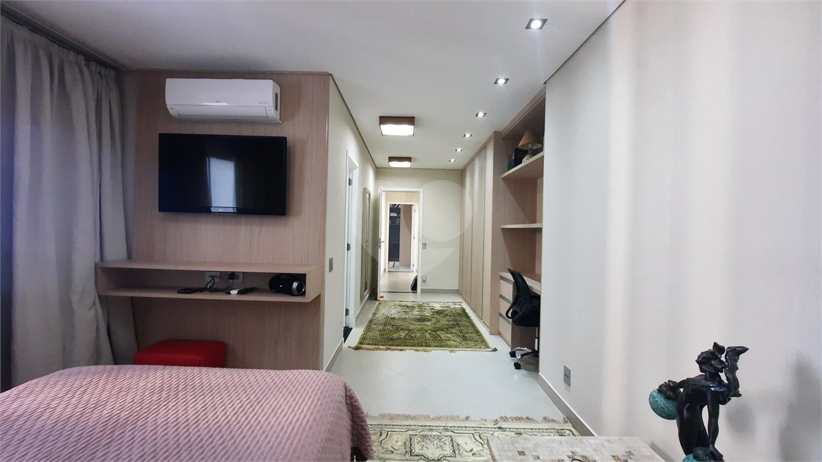 Apartamento à venda com 3 suítes em Jardim Marajoara, São Paulo, SP