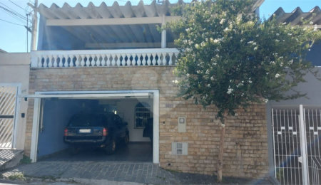 Sobrado à venda com 3 quartos, sendo 1 suíte,  em Tremembé, São Paulo, SP