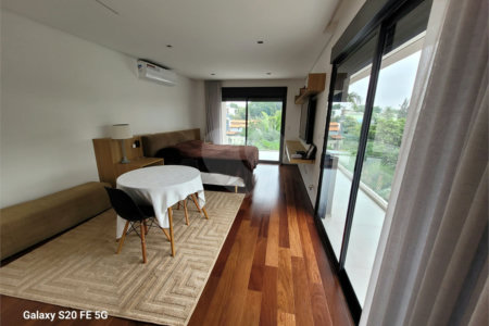 Casa à venda com 3 suítes em Jardim Prudência, São Paulo, SP