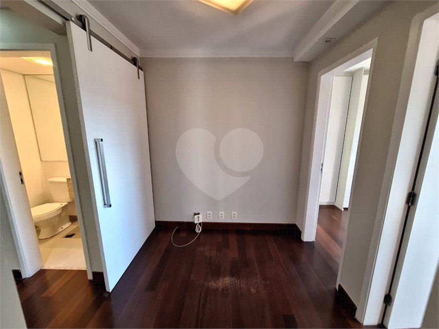 Apartamento para alugar com 3 suítes em Vila Suzana, São Paulo, SP