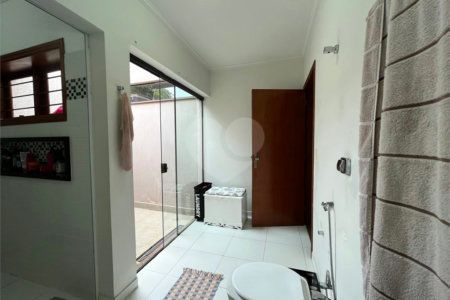Casa à venda com 3 suítes em Jardim Shangri-lá, Itapetininga, SP