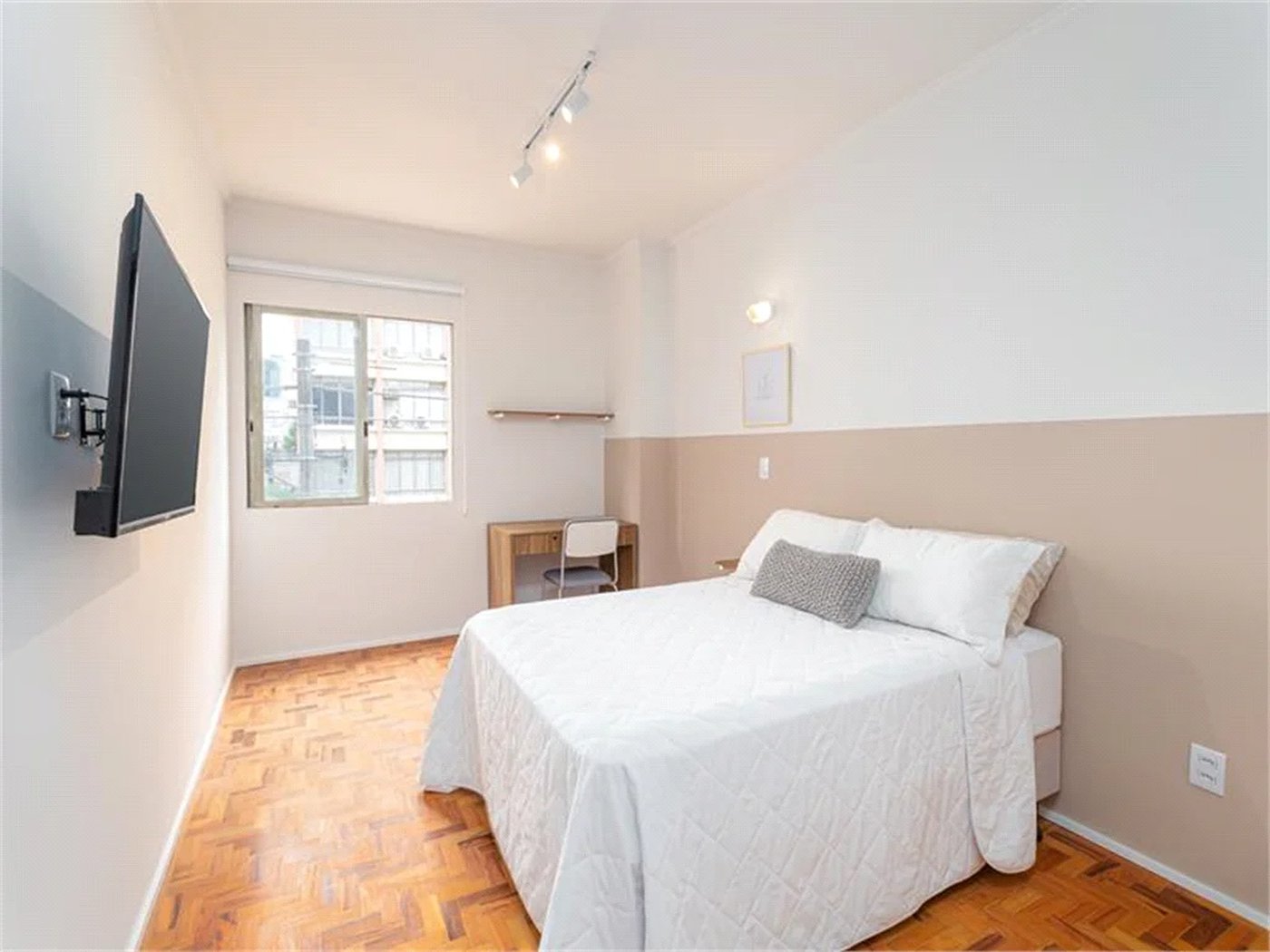 Apartamento à venda com 4 quartos, sendo 2 suítes, em Pinheiros, São Paulo, SP
