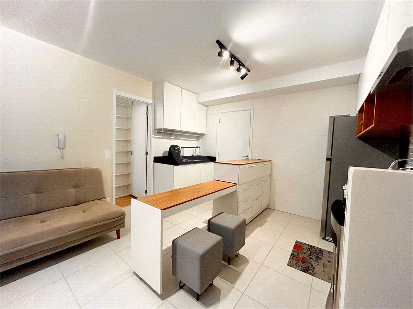 Apartamento para alugar com 1 suíte em Chácara Santo Antônio, São Paulo, SP