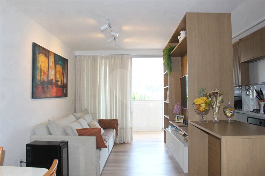 Apartamento à venda com 3 quartos, sendo 1 suíte,  em Botafogo, Rio de Janeiro, RJ