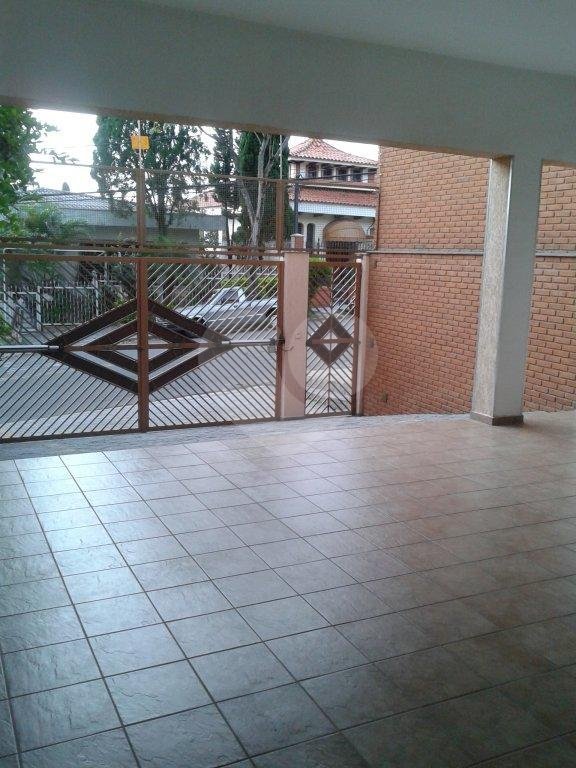 Sobrado à venda com 4 quartos, sendo 3 suítes, em Jardim São Bento, São Paulo, SP