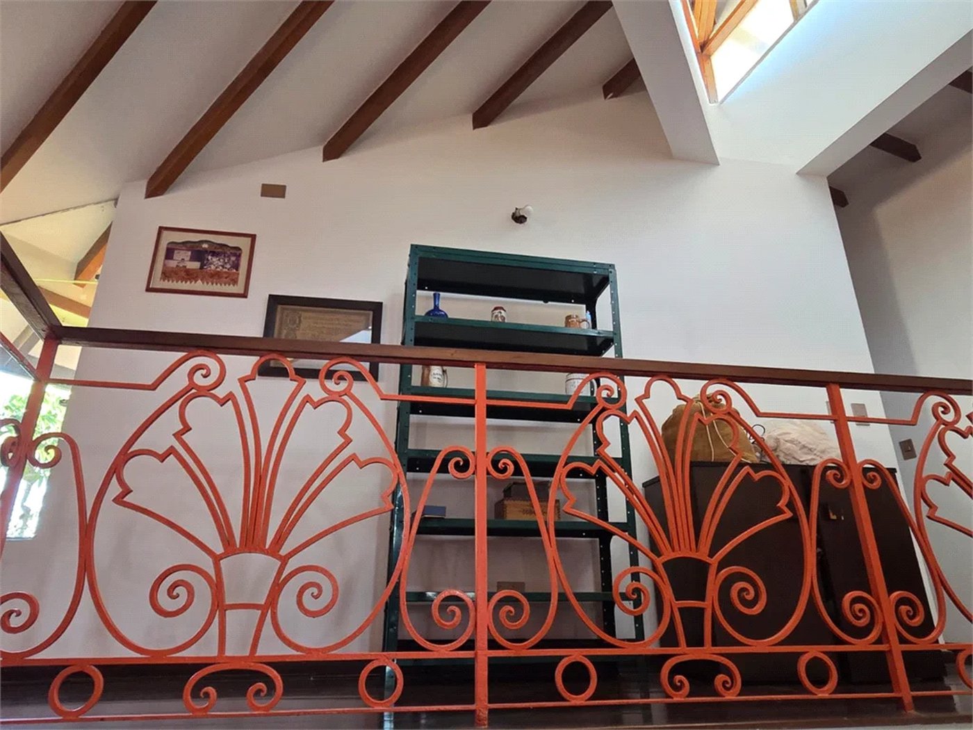 Casa à venda com 4 quartos, sendo 2 suítes, em Cidade São Francisco, São Paulo, SP