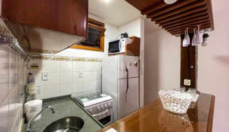 Apartamento à venda com 1 quarto em Taperapuan, Porto Seguro, BA