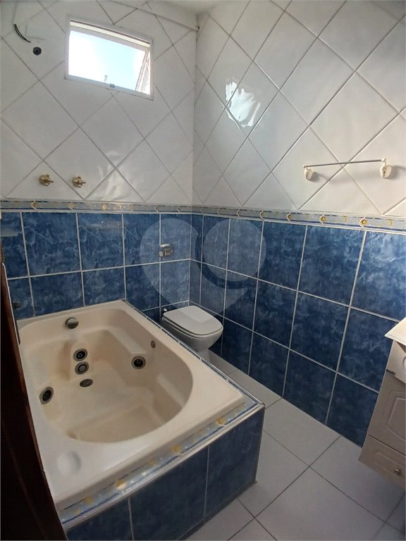 Casa à venda com 4 quartos, sendo 2 suítes, em Vila Gustavo, São Paulo, SP