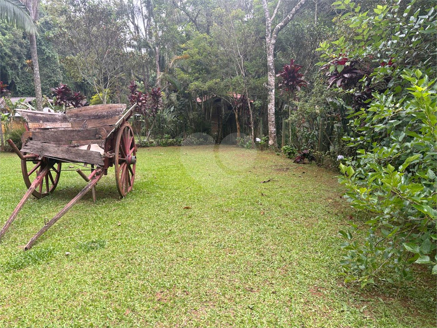 Casa à venda no condomínio Parque Imperial da Cantareira, Mairiporã - SP