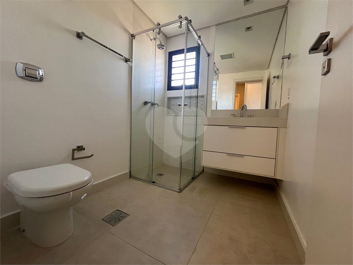 Apartamento à venda com 3 suítes no Centro, Sorocaba, SP