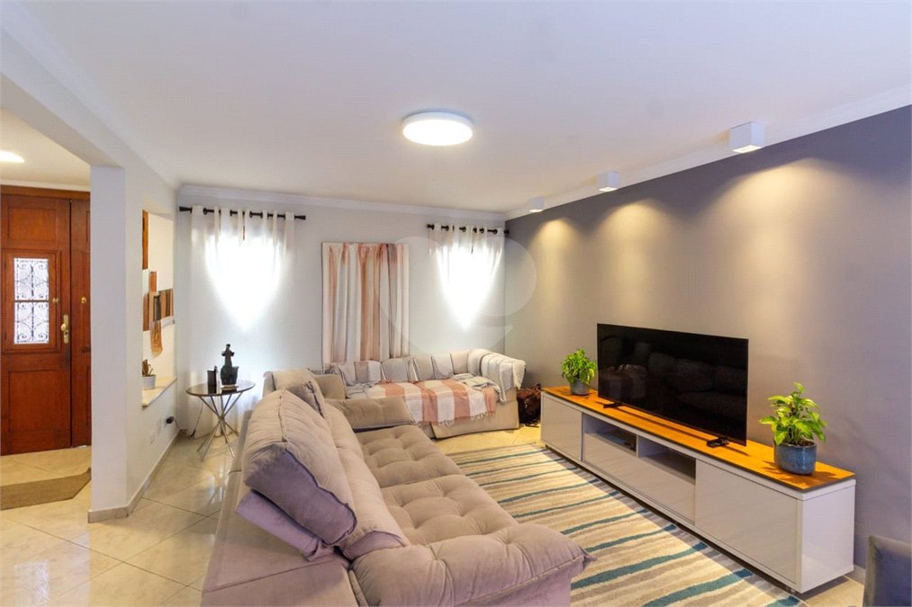 Casa à venda com 3 suítes no condomínio Da Serra, São Paulo - SP
