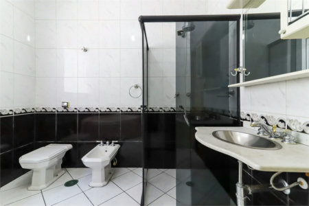 Casa à venda com 3 quartos, sendo 1 suíte, em Brooklin Paulista, São Paulo, SP
