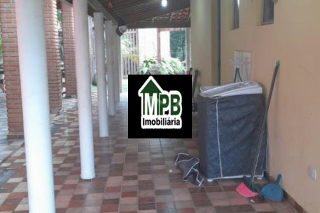 Chácara à venda com 3 quartos, sendo 1 suíte, em Bairro dos Buenos, Piedade, SP