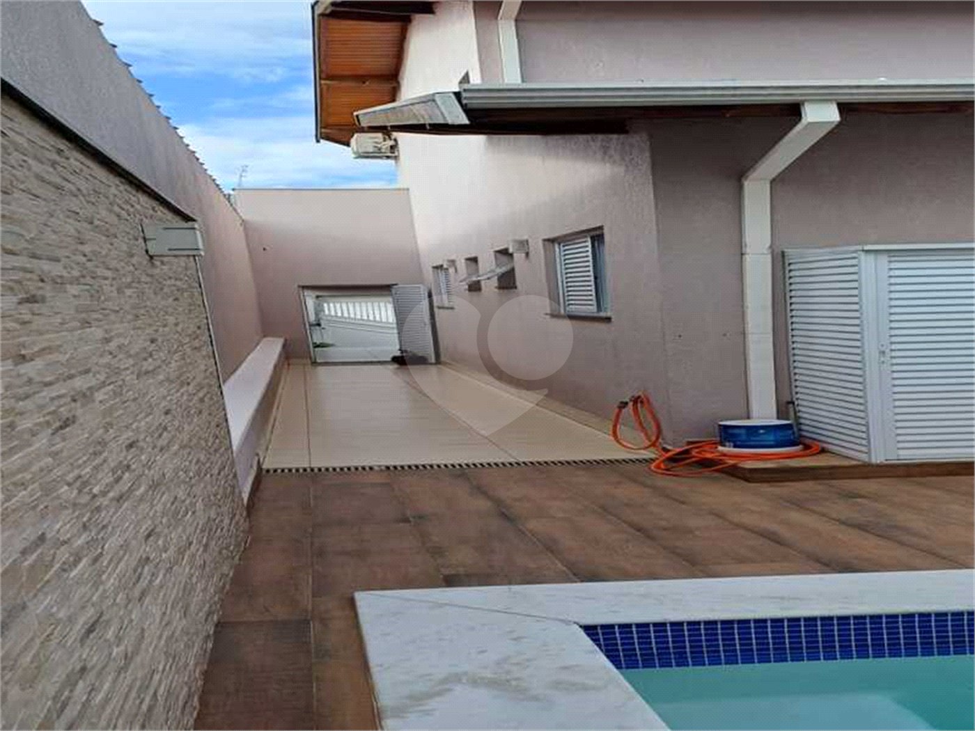 Sobrado à venda com 3 suítes em Residencial Monte Verde, Indaiatuba, SP