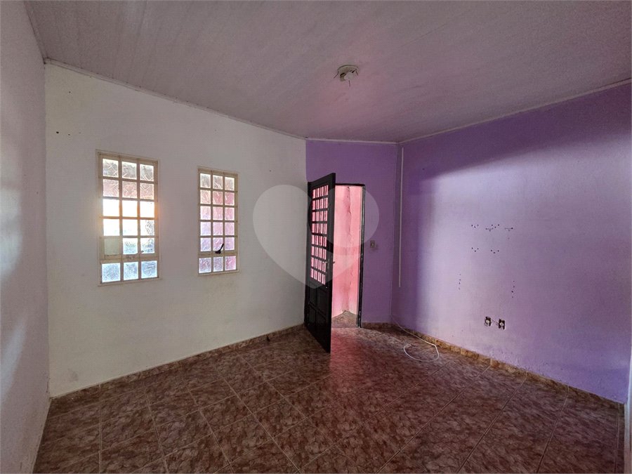 Casa à venda com 2 quartos em Jardim Vieira de Moraes, Itapetininga, SP