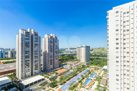 Apartamento à venda com 2 quartos, sendo 1 suíte, em Santo Amaro, São Paulo, SP