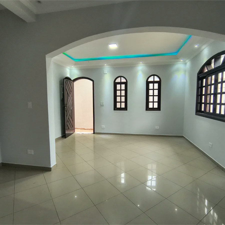 Sobrado à venda com 3 quartos, sendo 1 suíte, em Jardim D'abril, Osasco, SP