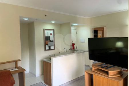 Flat à venda com 2 suítes em Jardim Europa, São Paulo, SP