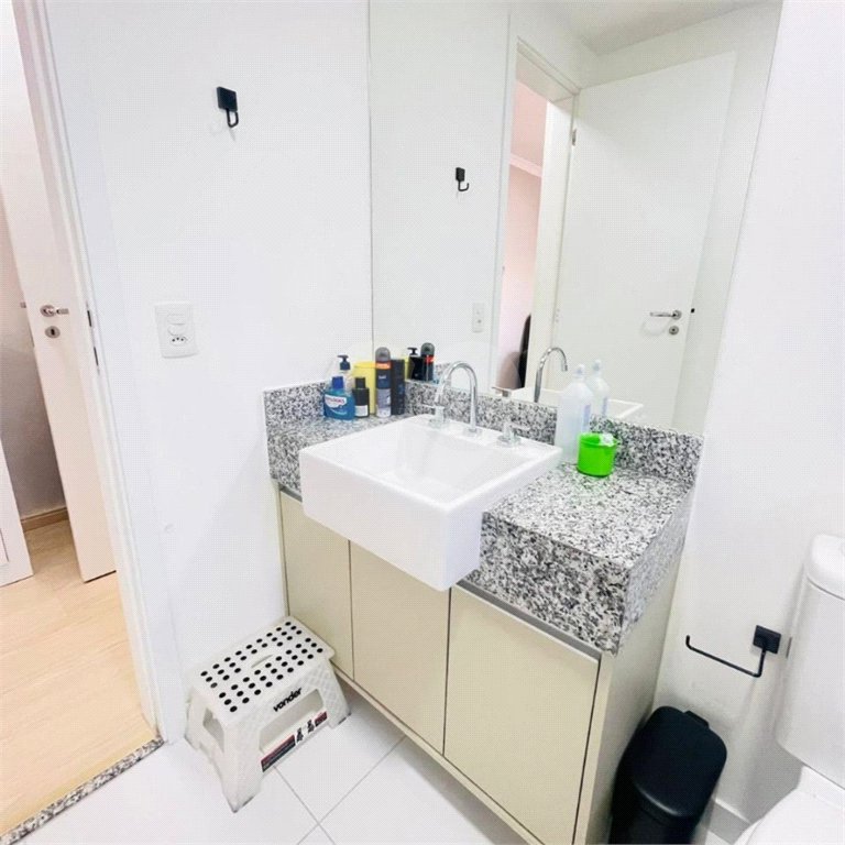 Apartamento à venda com 2 quartos, sendo 1 suíte,  em Vila Romana, São Paulo, SP