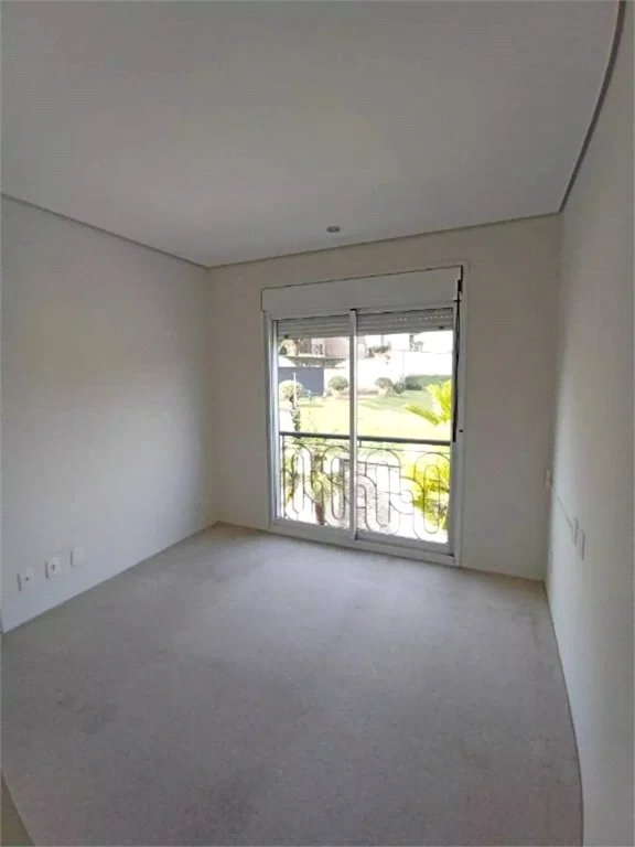 Casa à venda com 3 suítes no condomínio Solares Vila Europa, São Paulo - SP