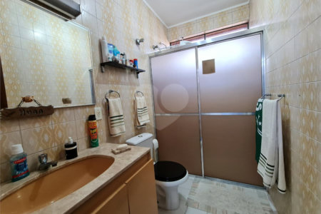 Casa à venda com 3 quartos, sendo 1 suíte, em Interlagos, São Paulo, SP