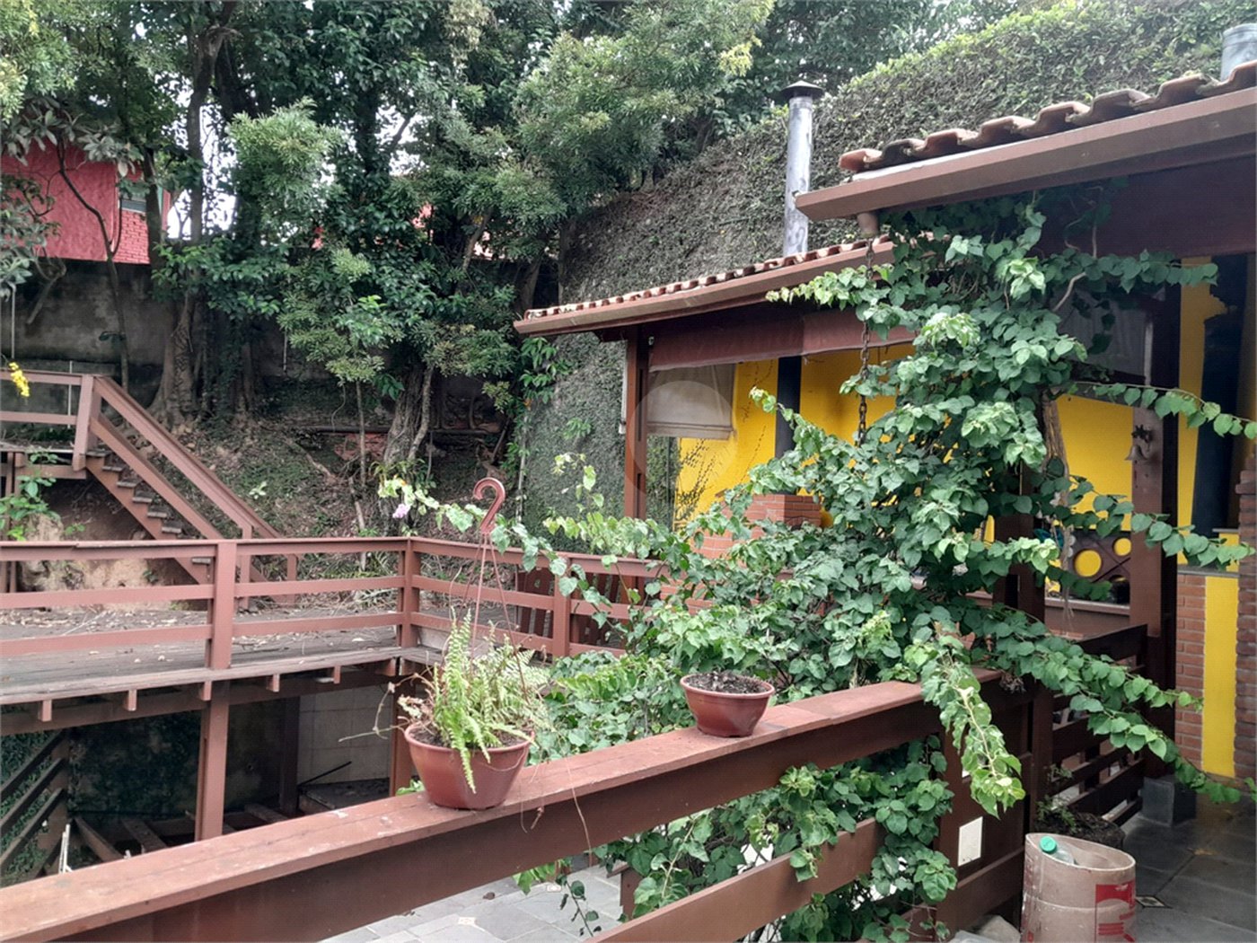 Sobrado à venda com 6 quartos, sendo 3 suítes, em Rolinópolis, São Paulo, SP