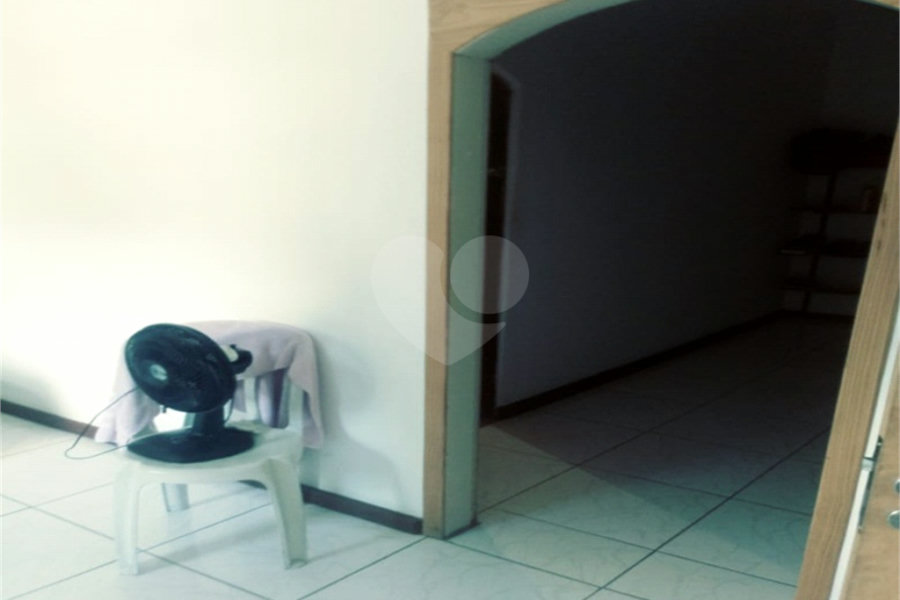 Sobrado à venda com 4 quartos, sendo 2 suítes, em Jardim Munhoz, Guarulhos, SP