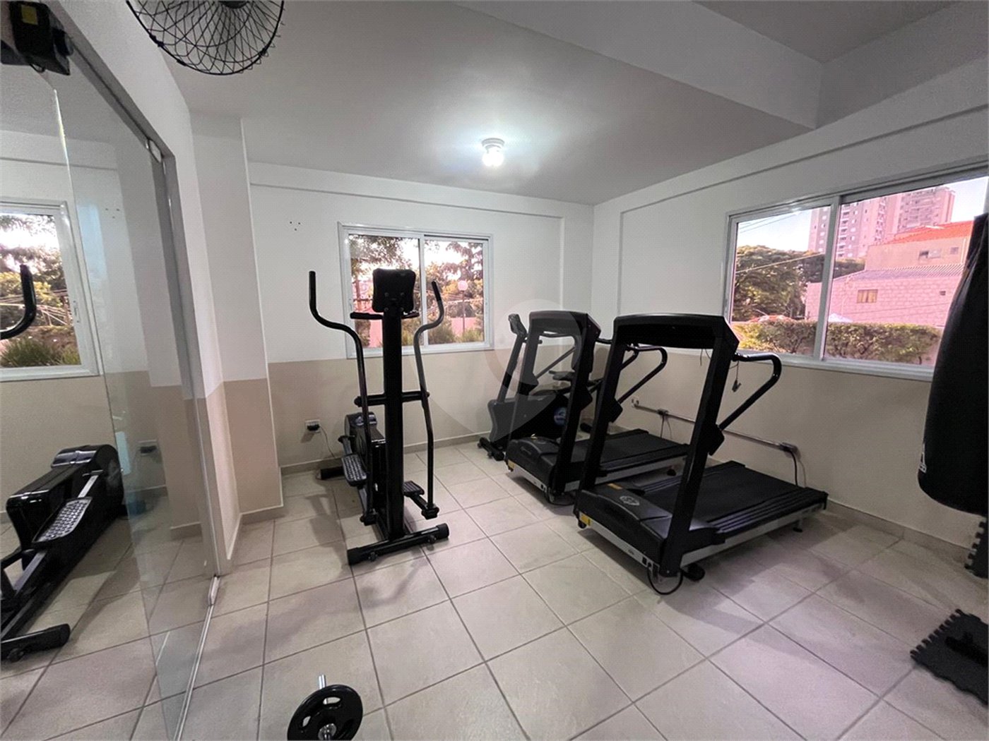 Apartamento à venda com 2 quartos, sendo 1 suíte,  em Vila Gustavo, São Paulo, SP