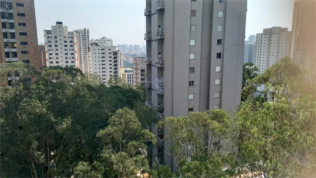 Apartamento à venda com 4 suítes em Vila Suzana, São Paulo, SP