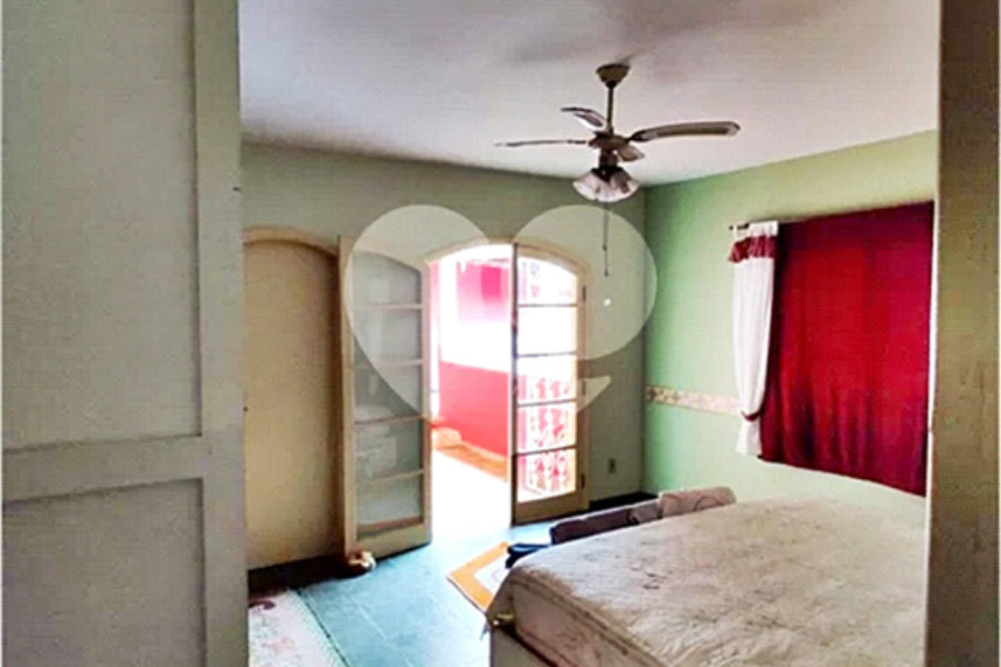 Casa à venda com 4 quartos, sendo 1 suíte, no condomínio Chacarás Bela Vista, Mairiporã - SP