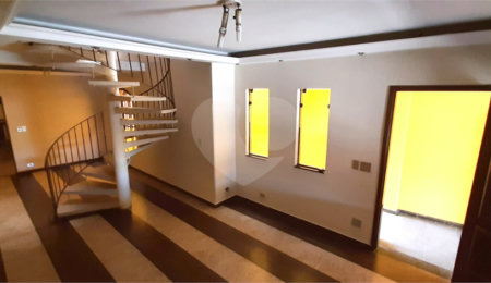 Sobrado à venda ou para alugar com 3 quartos, sendo 1 suíte,  em Jardim Bom Clima, Guarulhos, SP