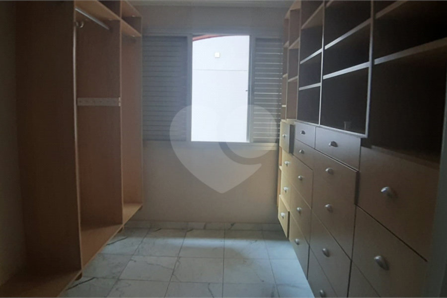 Apartamento à venda com 3 quartos, sendo 1 suíte, em Pinheiros, São Paulo, SP