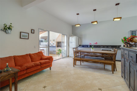 Casa à venda com 5 quartos, sendo 3 suítes, em Chácara Monte Alegre, São Paulo, SP