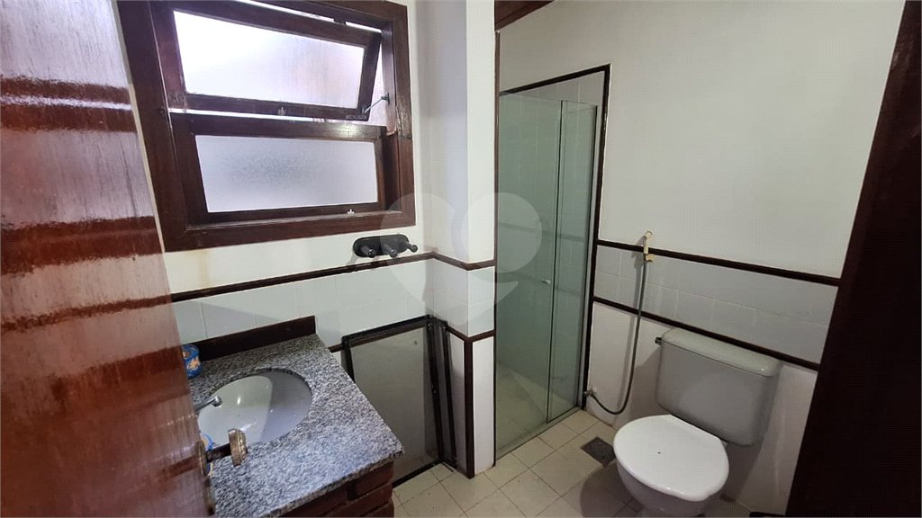 Casa para alugar com 3 quartos, sendo 2 suítes, em Praia Rasa, Armação dos Búzios, RJ