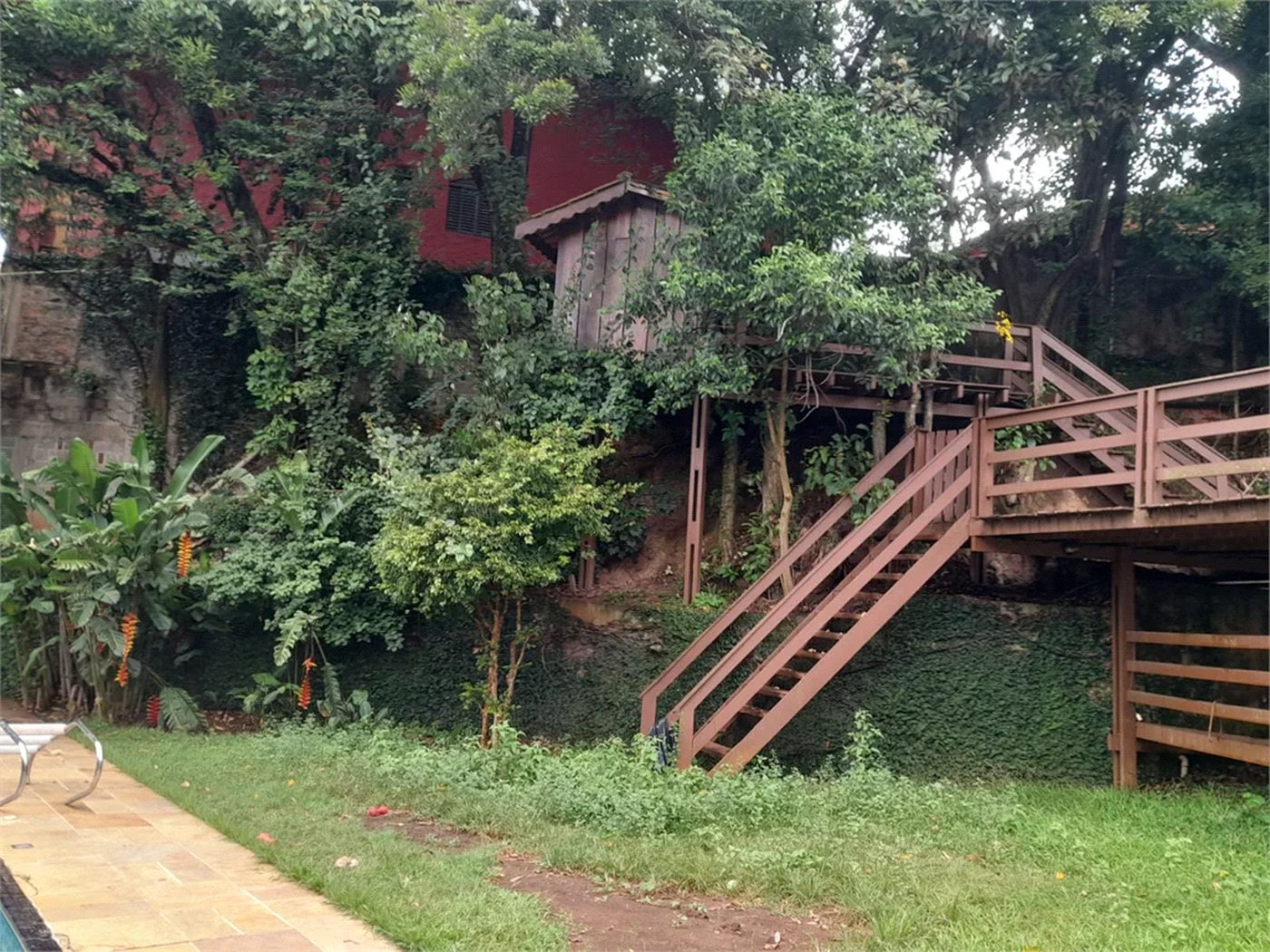 Sobrado à venda com 6 quartos, sendo 3 suítes,  em Rolinópolis, São Paulo, SP