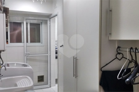 Apartamento à venda com 3 quartos, sendo 1 suíte,  em Vila Leopoldina, São Paulo, SP