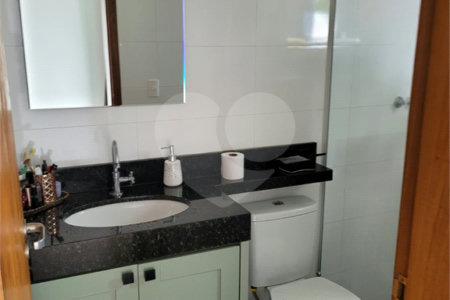 Sobrado à venda com 3 quartos, sendo 1 suíte,  em Vila Marari, São Paulo, SP