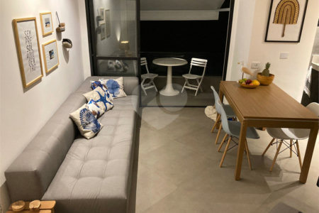 Duplex à venda com 2 quartos, sendo 1 suíte,  em Riviera, Bertioga, SP