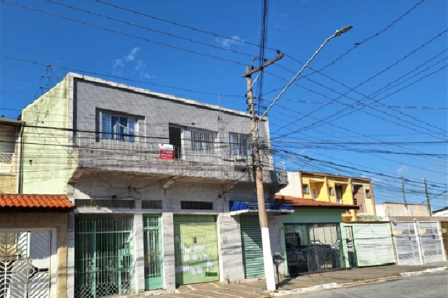 Sobrado à venda com 8 quartos em Penha, São Paulo, SP