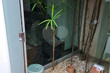 Sobrado à venda com 4 quartos, sendo 2 suítes, em Vila José Bonifácio, Araraquara, SP