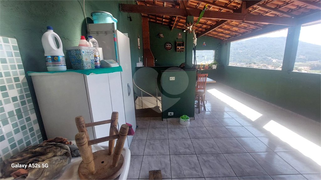Casa à venda com 3 quartos, sendo 2 suítes, em Moinho, Mairiporã, SP